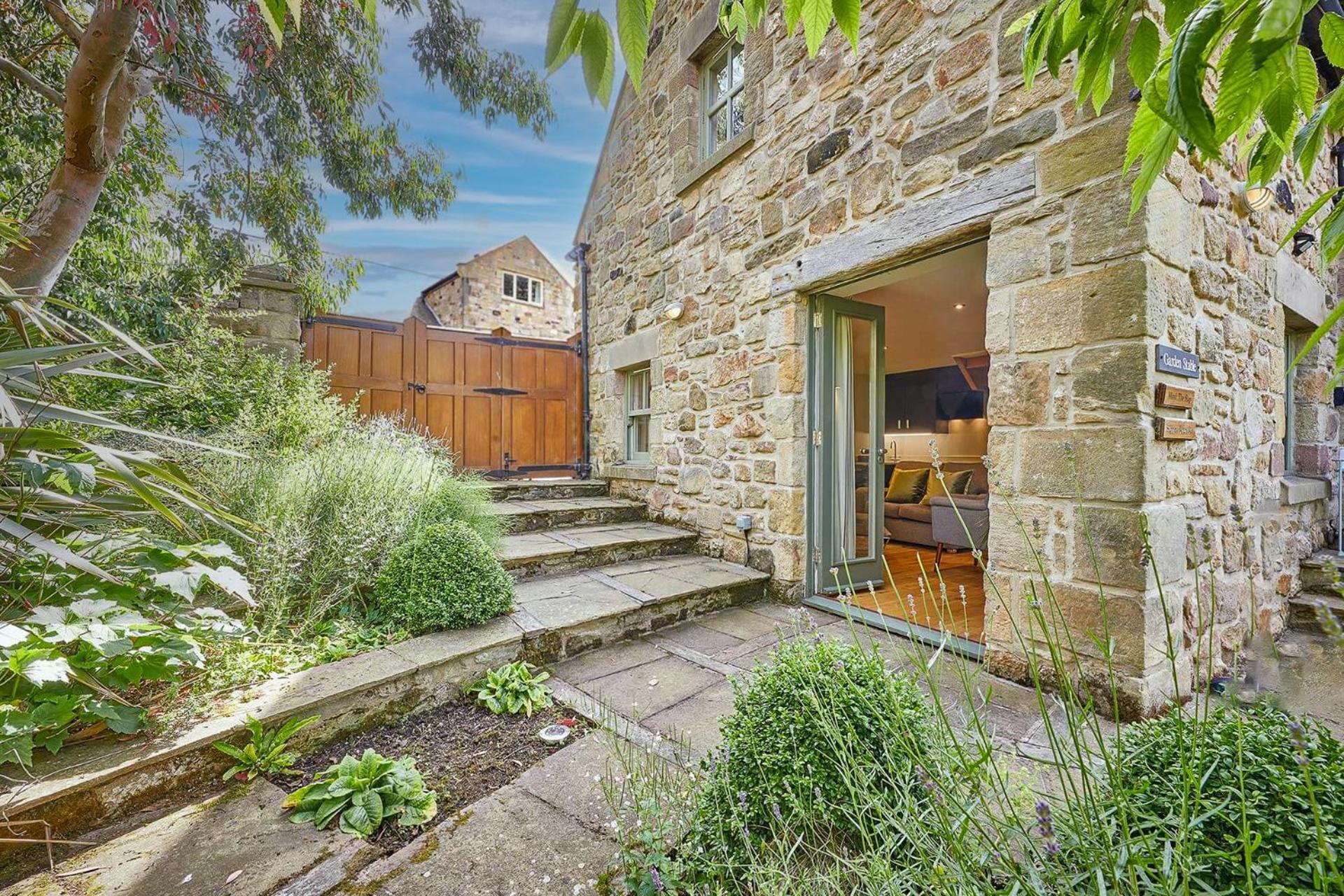 Garden Stable At Hallsteads: Luxury Stone Cottage, With Parking Alnmouth Exterior foto